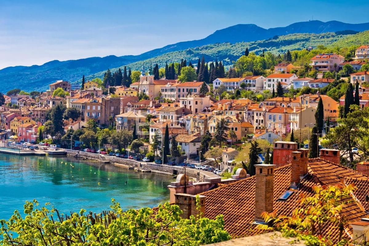 Apartment Zlatko , Ten Steps To The Sea Οπατία Εξωτερικό φωτογραφία