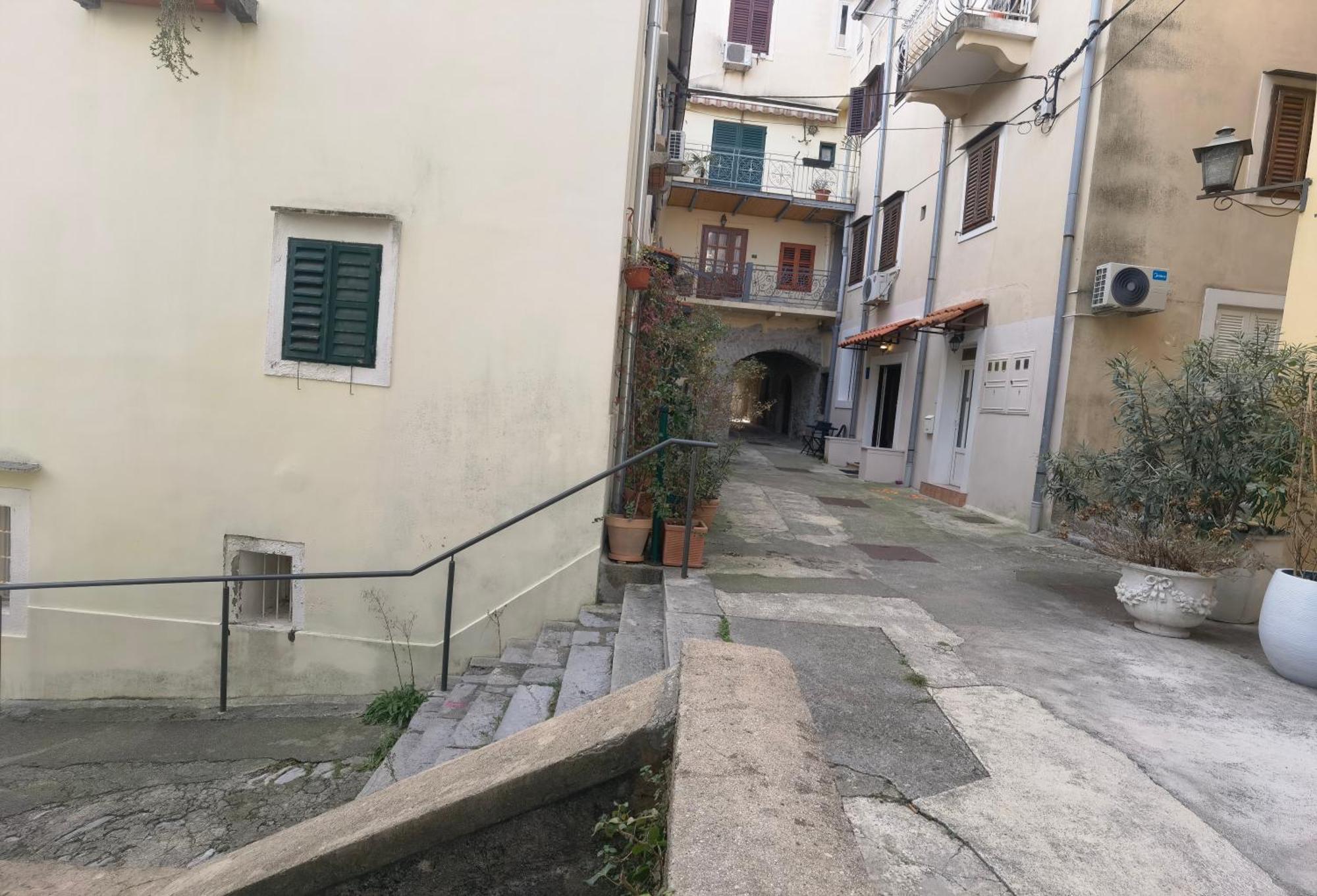 Apartment Zlatko , Ten Steps To The Sea Οπατία Εξωτερικό φωτογραφία