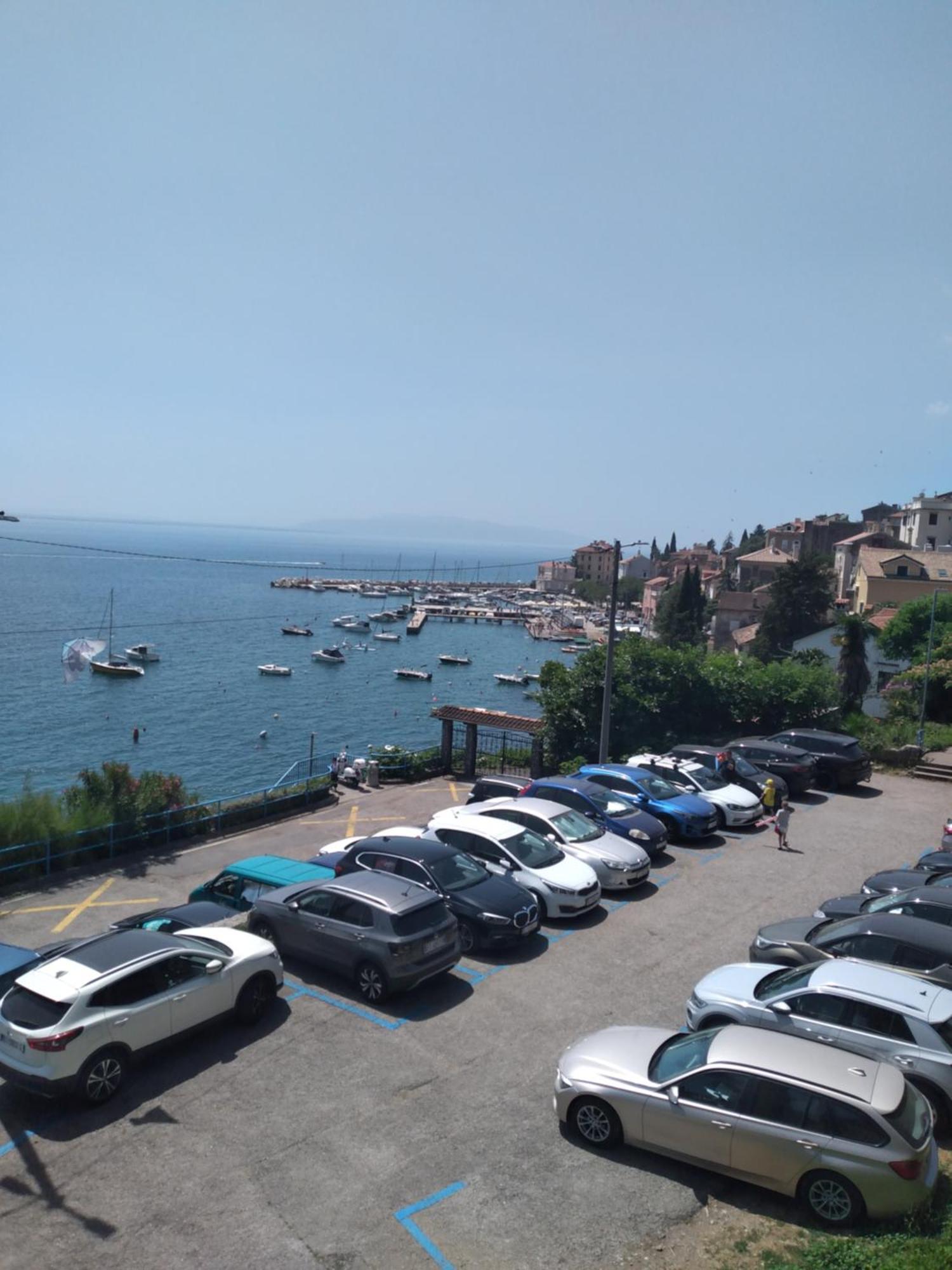 Apartment Zlatko , Ten Steps To The Sea Οπατία Εξωτερικό φωτογραφία